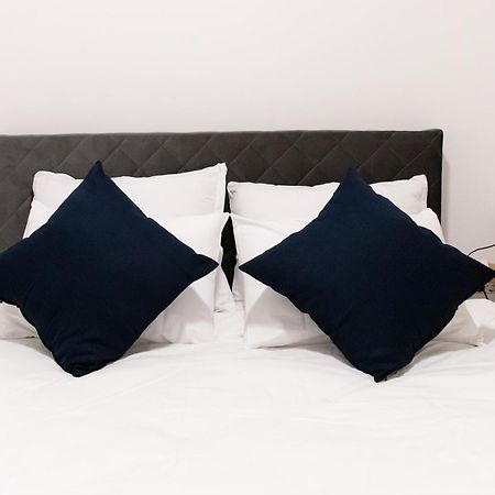 Oliver Street Apartment Vipava Bagian luar foto