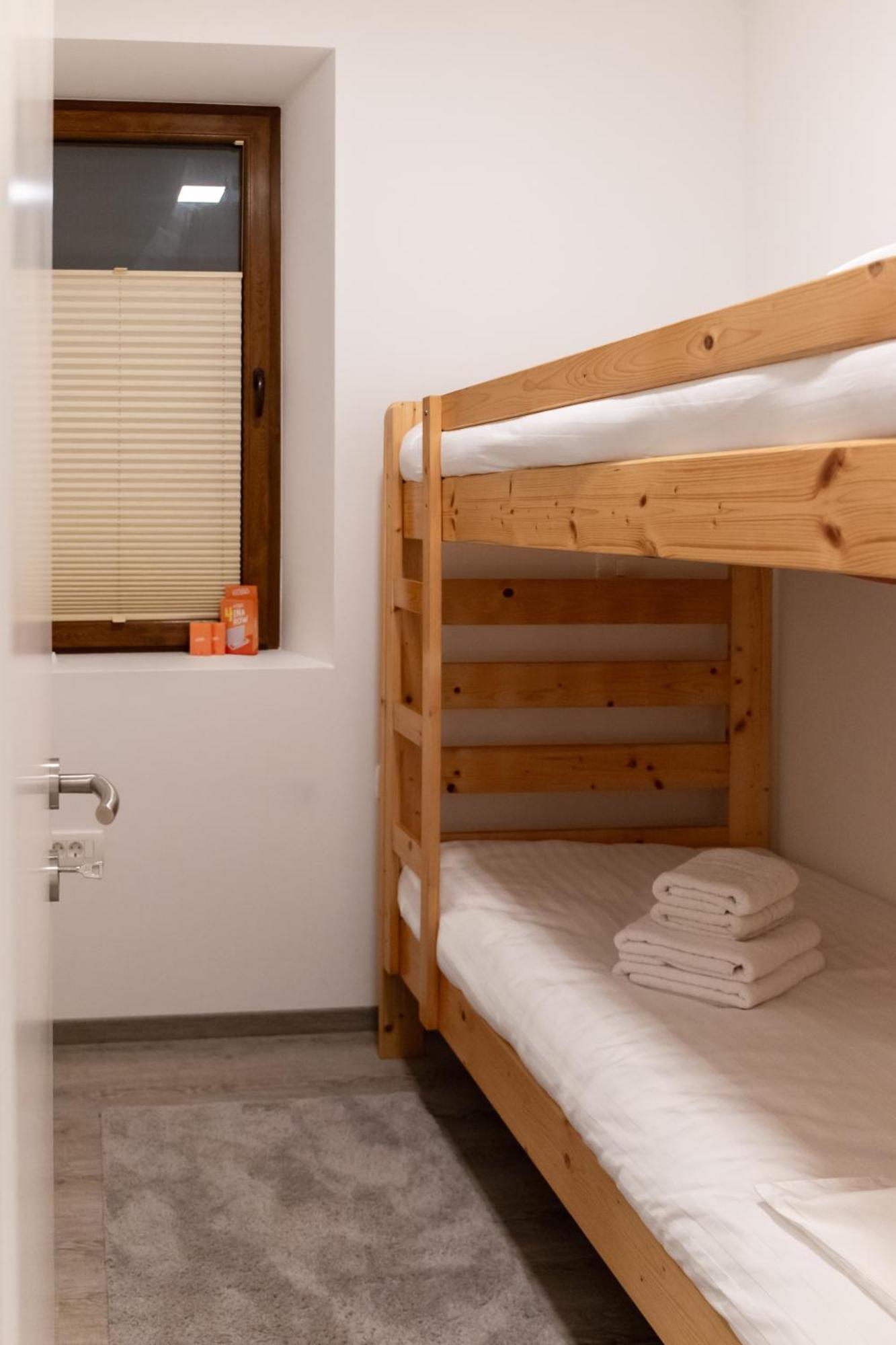 Oliver Street Apartment Vipava Bagian luar foto